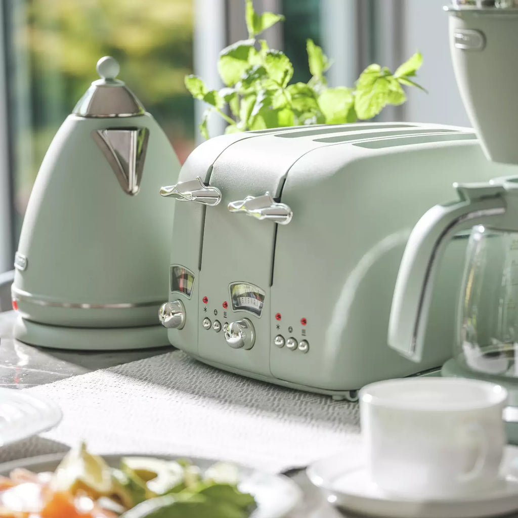 De'Longhi KBX3016.GR Argento Flora Kettle - Green